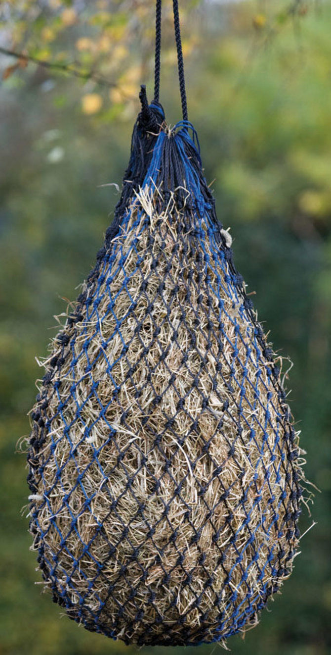 Shires large hay net hanging bale